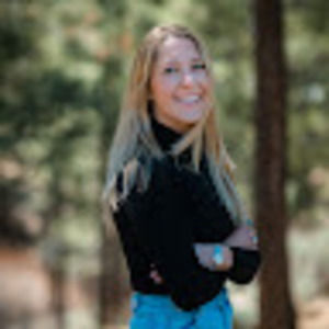 Meet your Posher, Danielle